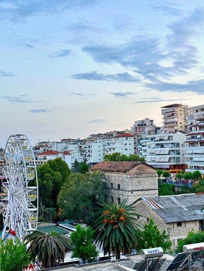 K&T Boulevard Studio Saranda Bagian luar foto